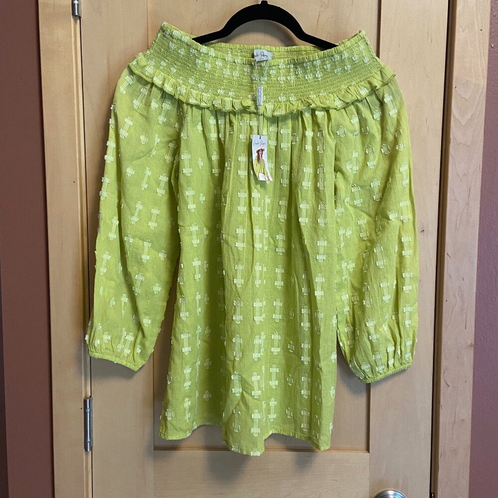NWT: Charlie Paige Summer Top: Size Small